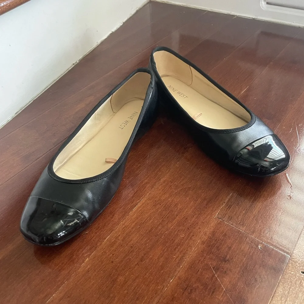 Nine West Black Women's Leather Ballet Flats with Patent Cap Toe